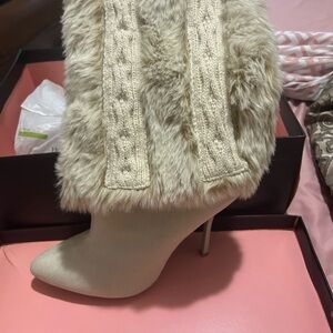 Chic Cream Fur-Trimmed Heeled Boots